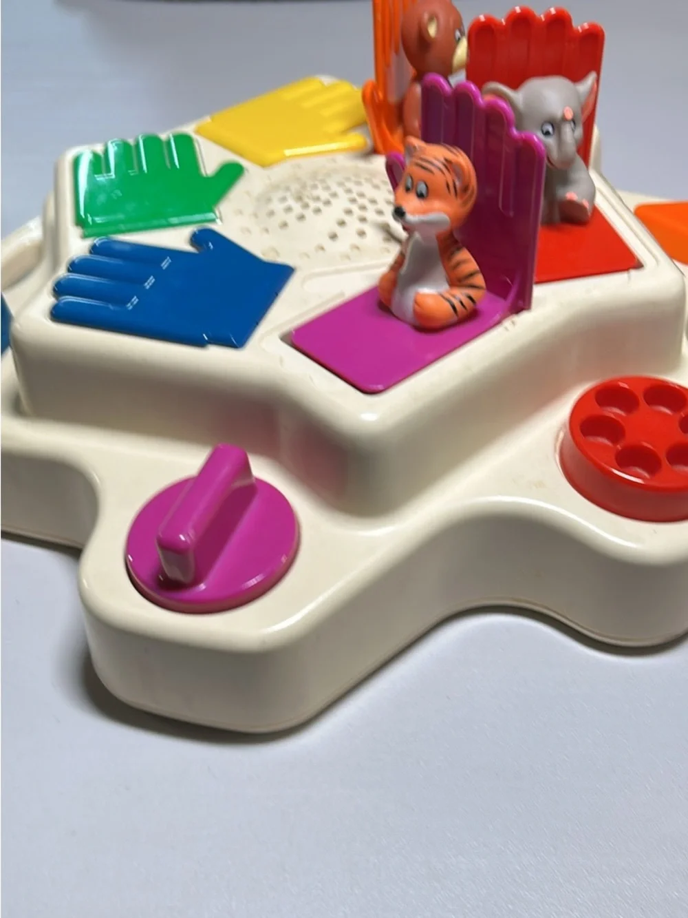 Texas Instruments Talking Peek-A-Boo Zoo Kids Toy - Multicolor